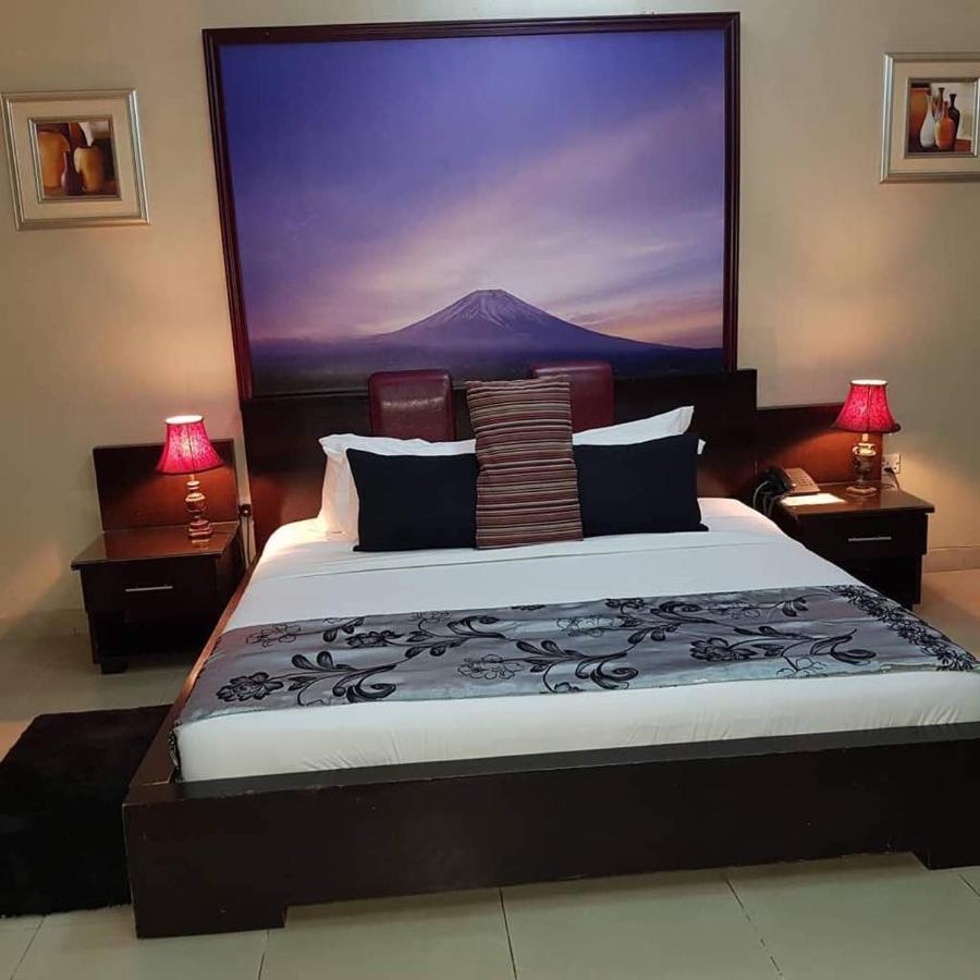 Apartment Royale Hotel & Suite Lagos Dış mekan fotoğraf