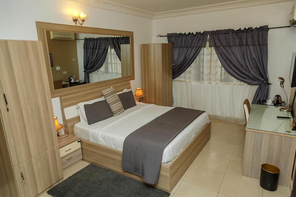Apartment Royale Hotel & Suite Lagos Dış mekan fotoğraf