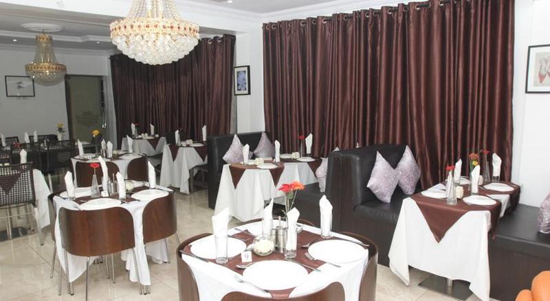 Apartment Royale Hotel & Suite Lagos Dış mekan fotoğraf