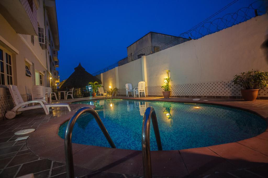 Apartment Royale Hotel & Suite Lagos Dış mekan fotoğraf