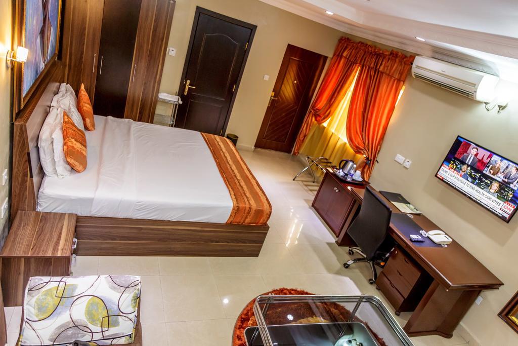 Apartment Royale Hotel & Suite Lagos Dış mekan fotoğraf