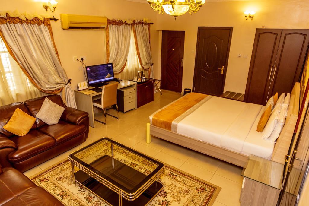 Apartment Royale Hotel & Suite Lagos Dış mekan fotoğraf