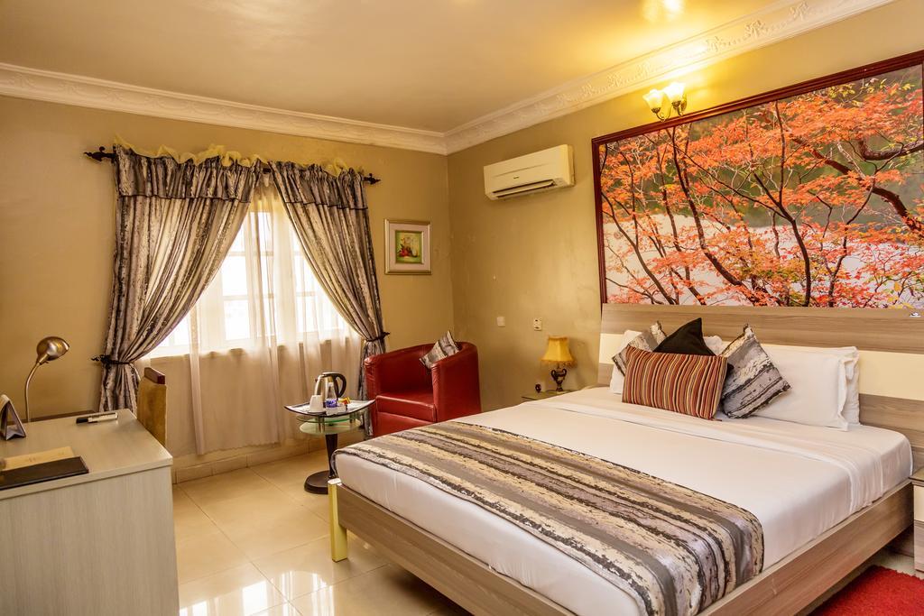 Apartment Royale Hotel & Suite Lagos Dış mekan fotoğraf